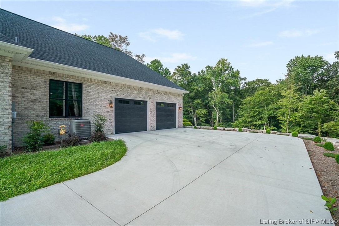 7498 Old Vincennes Road Floyds Knobs, IN 47119 - Photo 71 of 81