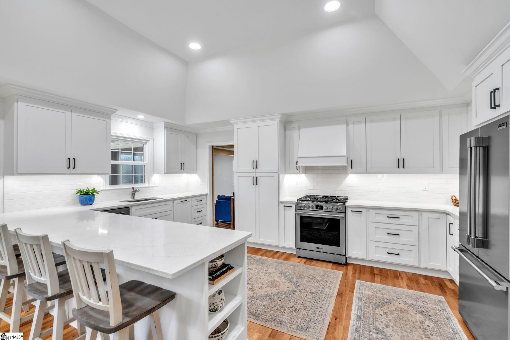28 Isbell Lane Greenville, SC 29607 - Photo 11 of 36 Gallery Image 11