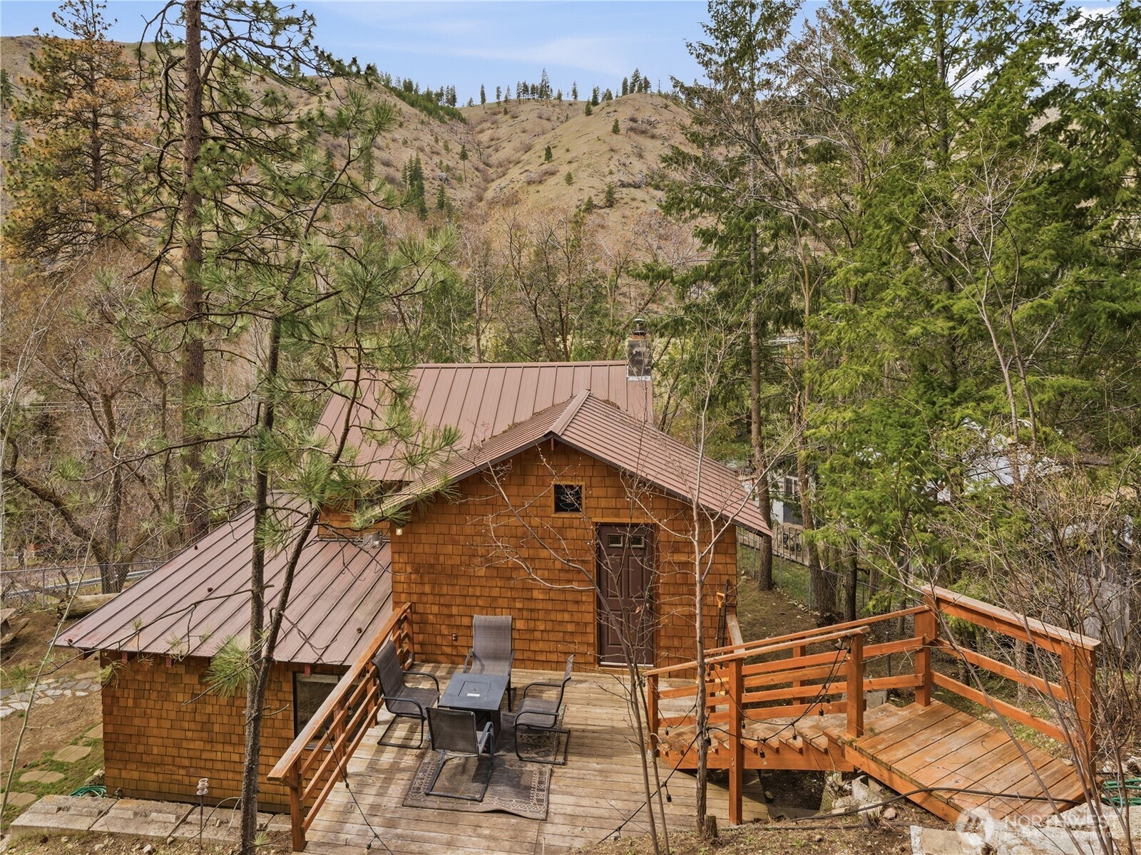 9606 Entiat River Road Entiat, WA 98822 - Photo 32 of 40