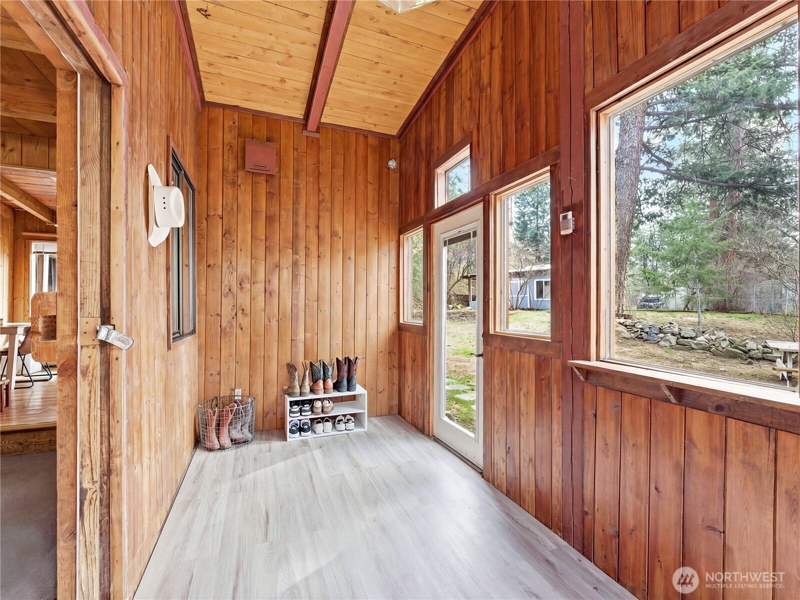 9606 Entiat River Road Entiat, WA 98822 - Photo 9 of 40