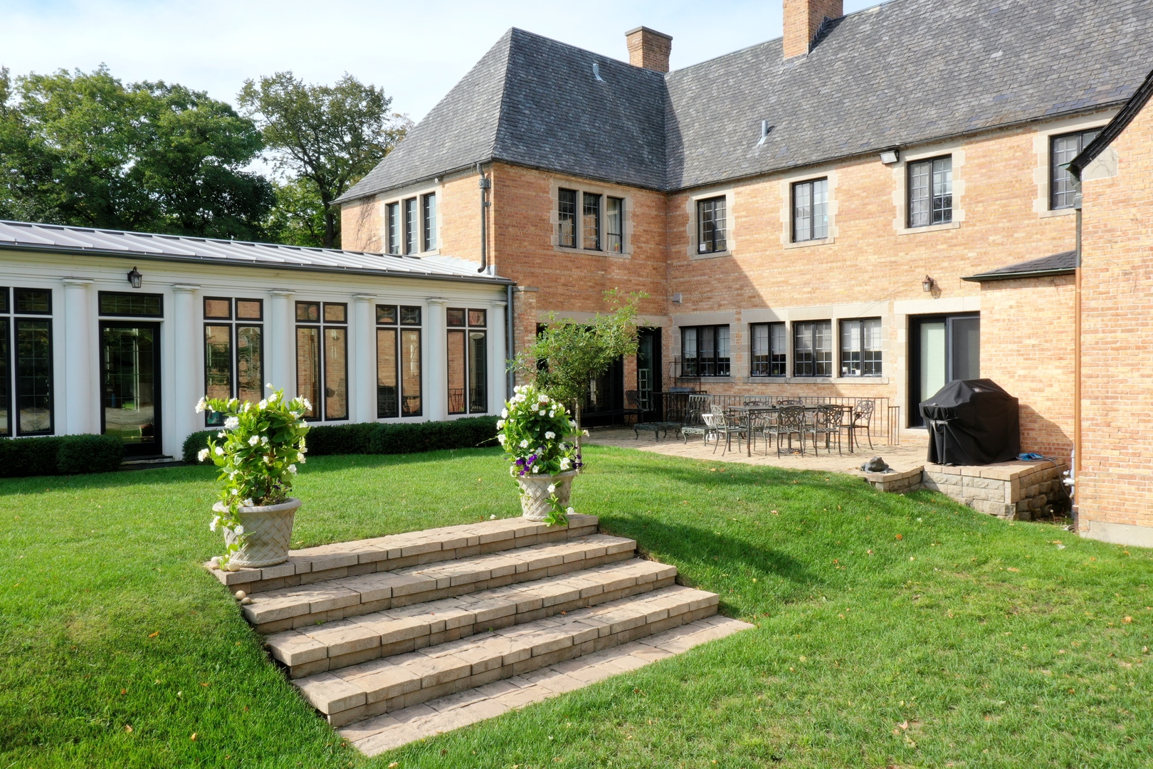 1 Moffett Road Lake Bluff, IL 60044 - Photo 16 of 93