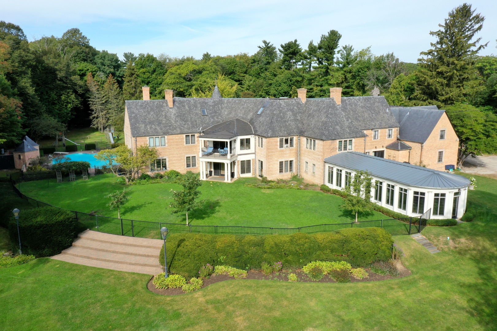 1 Moffett Road Lake Bluff, IL 60044 - Photo 7 of 93