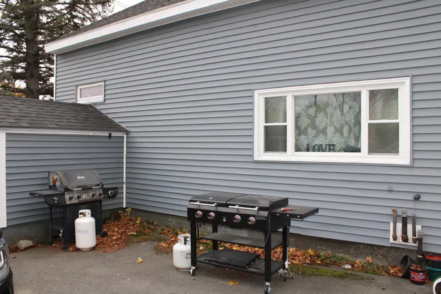 $239,900 | 170 State Street, Brewer, ME 04412