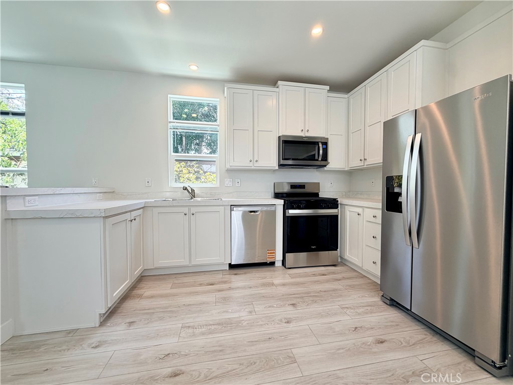 5803 Mission Boulevard, Unit 14 Riverside, CA 92509 - Photo 3 of 27