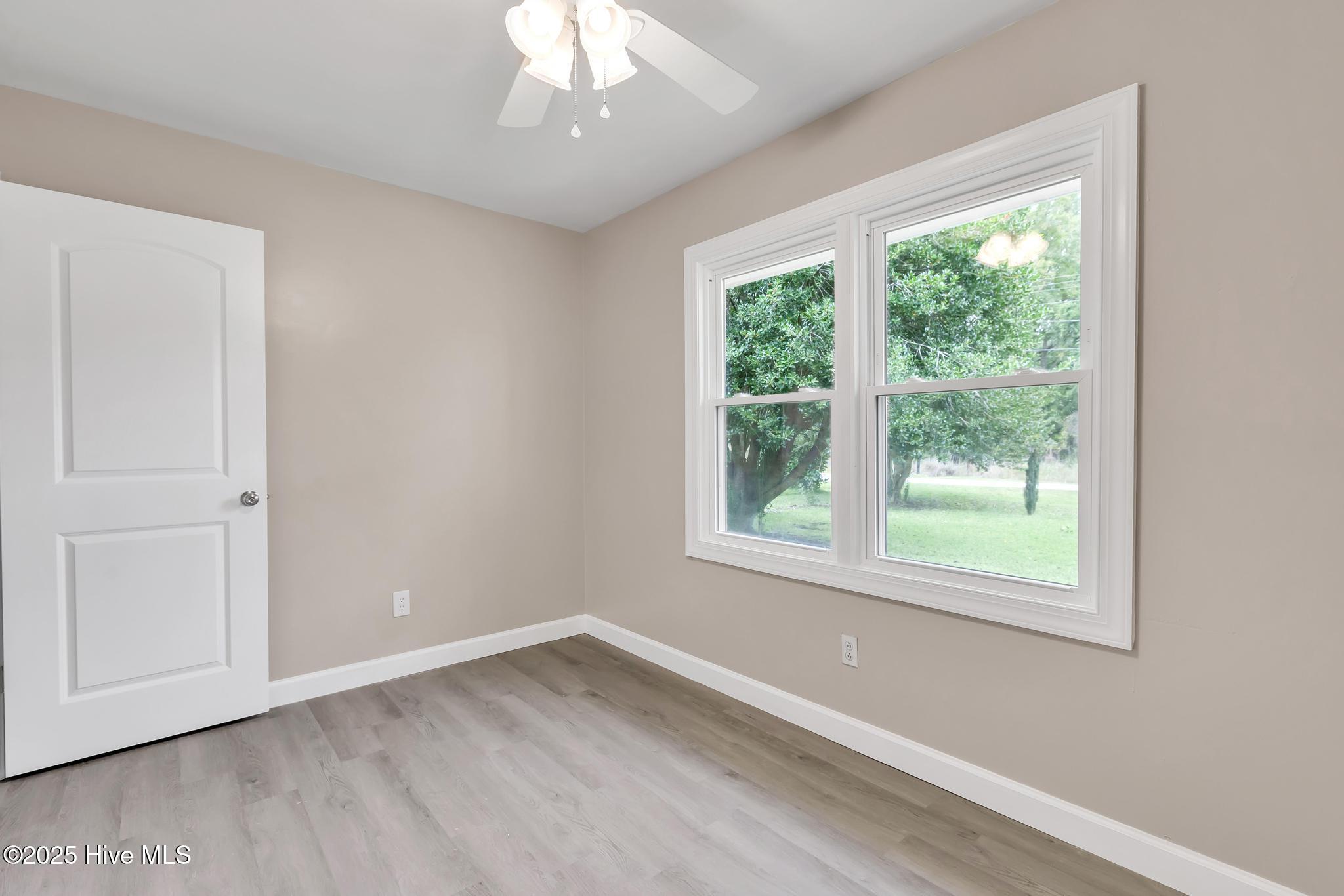 175 Kellumtown Road Hubert, NC 28539 - Photo 17 of 23 Bedroom 3