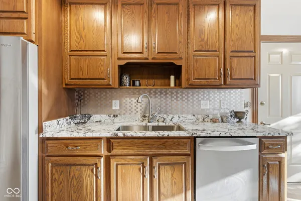 $274,900 | 5317 Carnoustie Circle, Avon, IN 46123