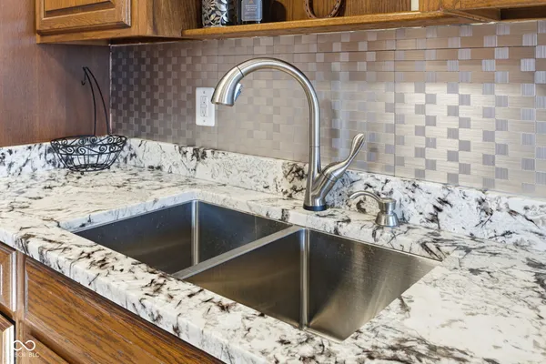 $274,900 | 5317 Carnoustie Circle, Avon, IN 46123