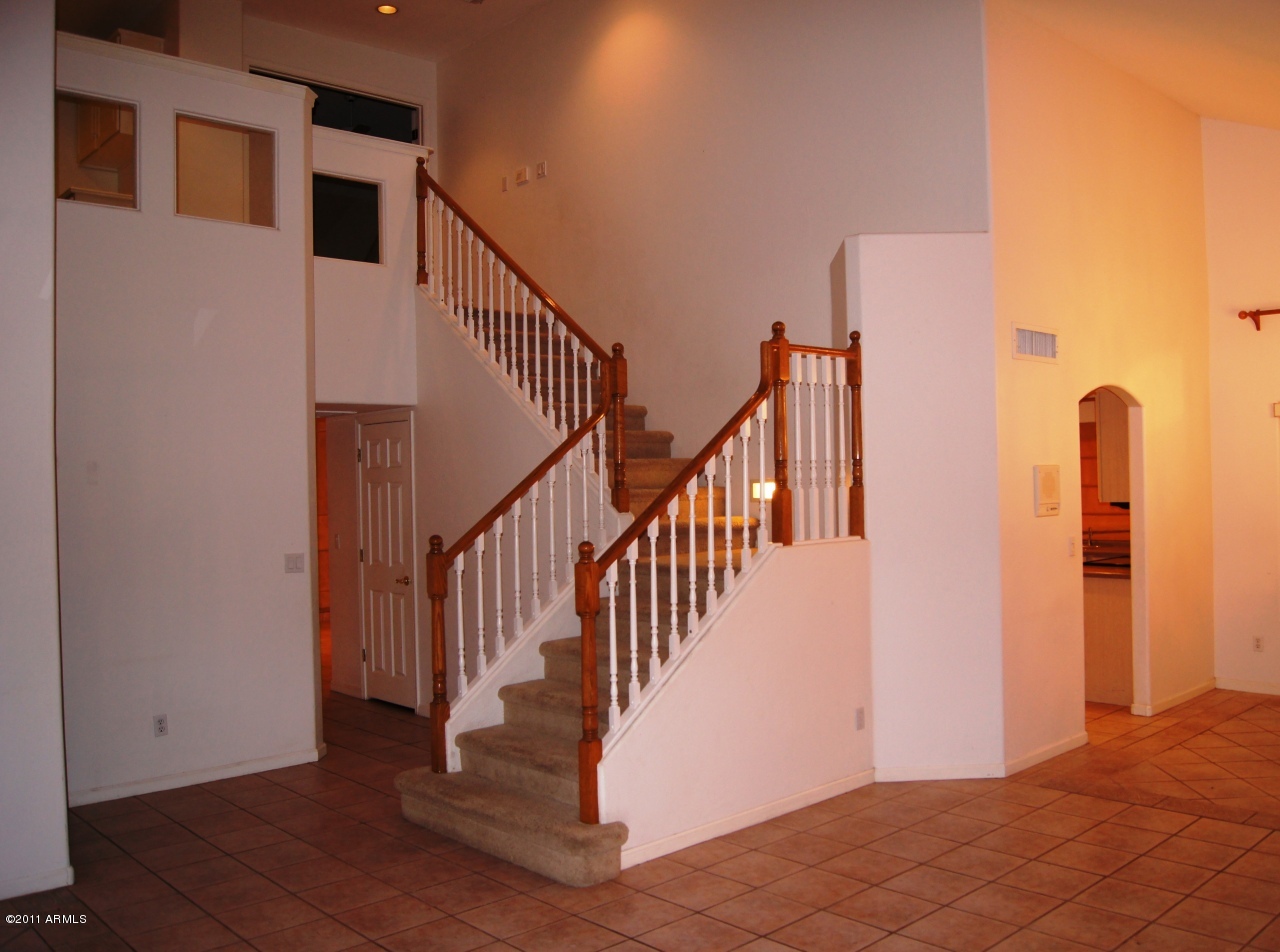 3633 East Utopia Road Phoenix, AZ 85050 - Photo 11 of 15 Staircase