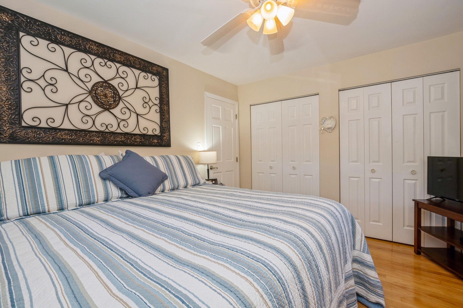 9044 Beechnut Road Hickory Hills, IL 60457 - Photo 6 of 17 Gallery Image 6
