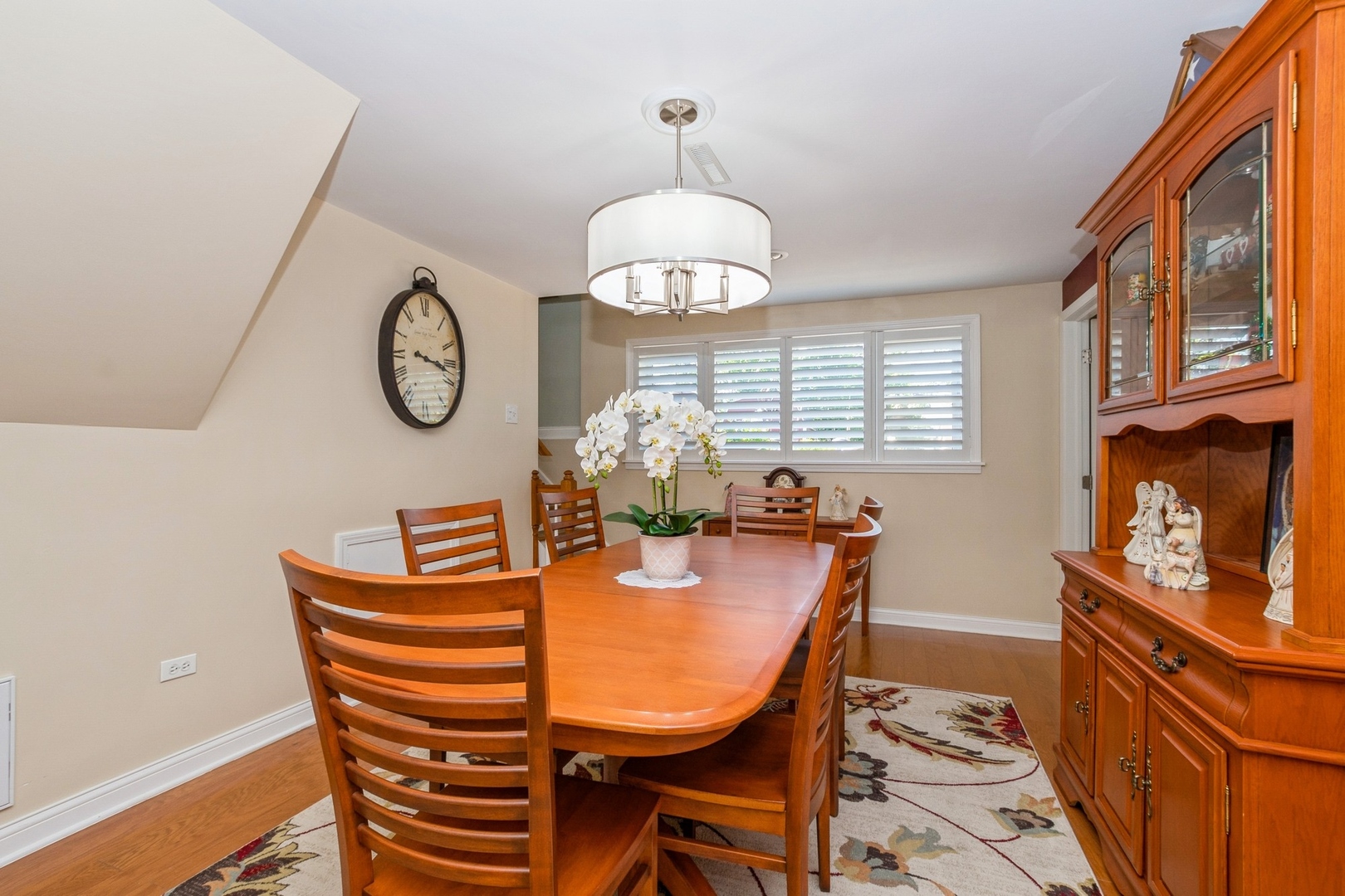 9044 Beechnut Road Hickory Hills, IL 60457 - Photo 9 of 17 Gallery Image 9