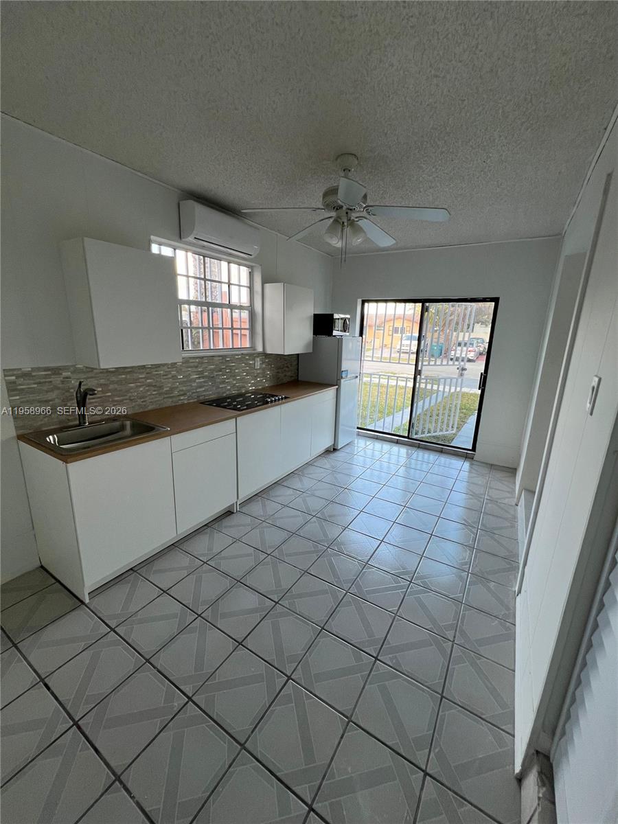 20120 Southwest 112th Court, Unit B Miami, FL 33189 - Photo 2 of 10