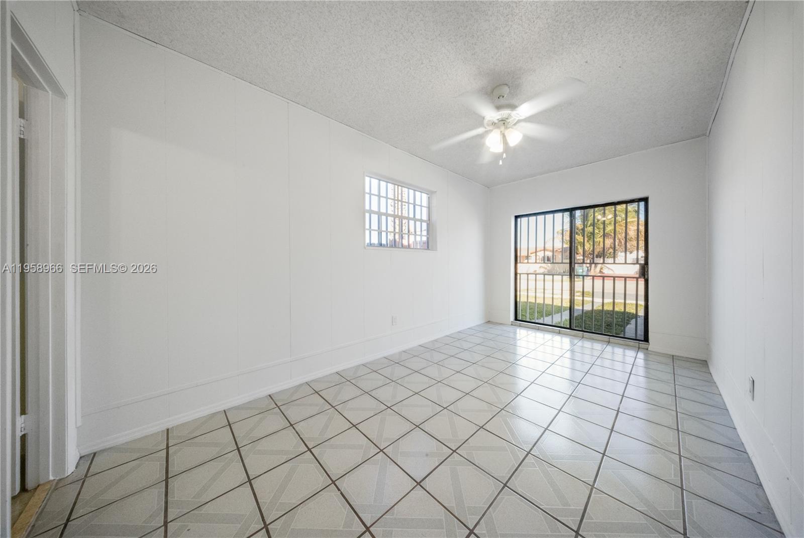 20120 Southwest 112th Court, Unit B Miami, FL 33189 - Photo 3 of 7