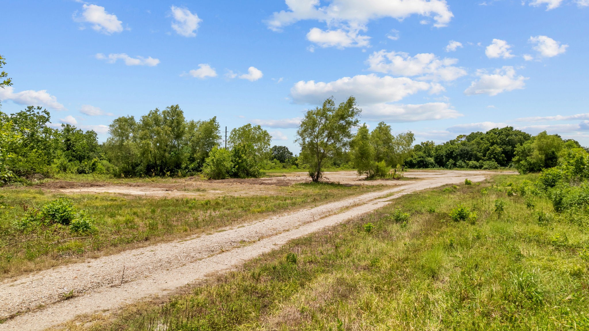 1403 Algoa-Friendswood Road Alvin, TX 77511 - Photo 17 of 21 a view of basketball court