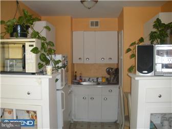 6159 Old York Road Philadelphia, PA 19141 - Photo 3 of 12 Unit #2