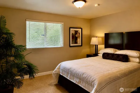 $992,000 | 11209 Northeast 112th Street, Kirkland, WA 98033