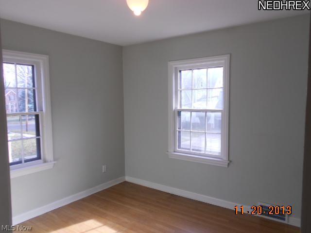 3945 Northampton Road Cleveland Heights, OH 44121 - Photo 14 of 21