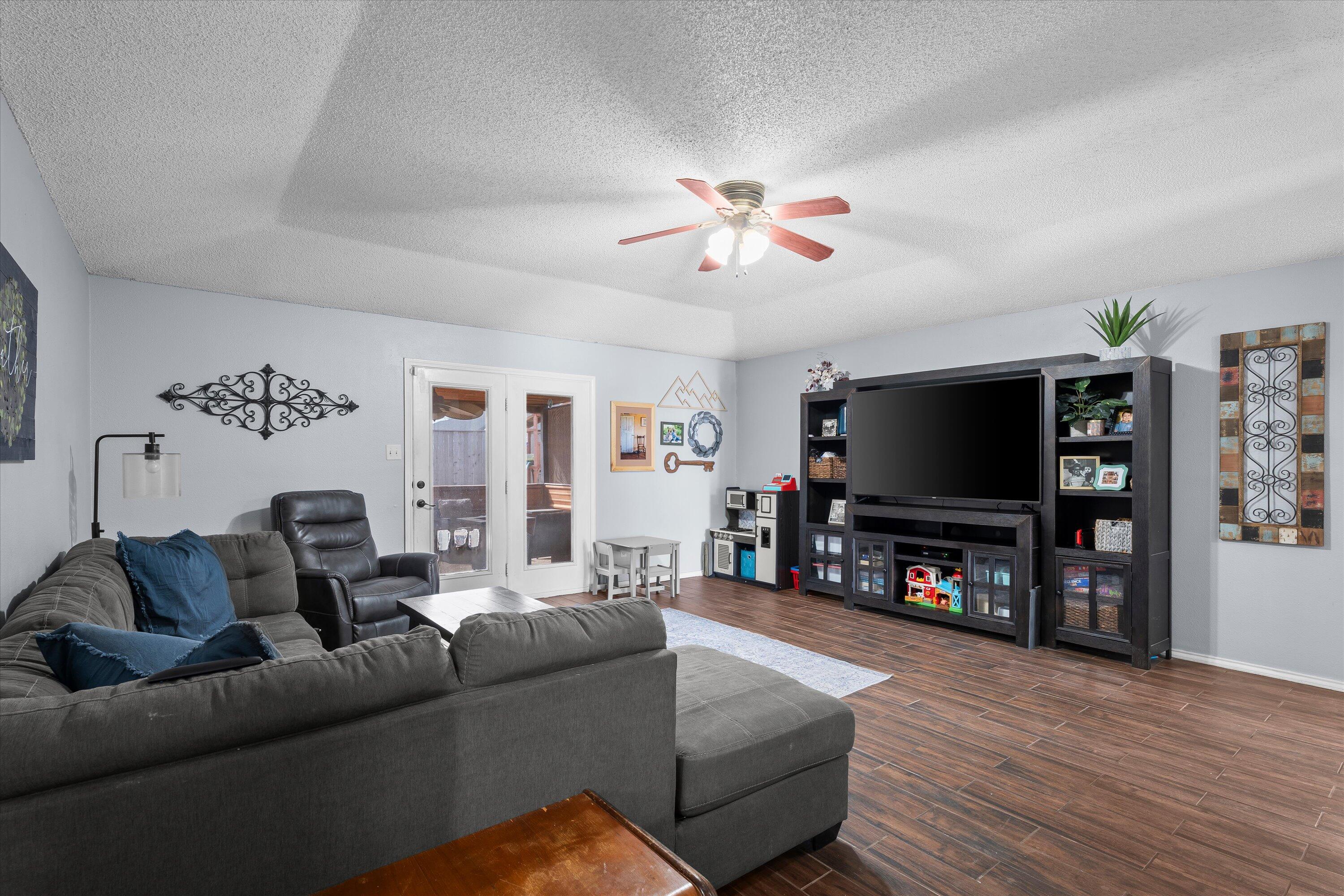 1609 78th Street Lubbock, TX 79423 - Photo 5 of 30 06-1609 78th St