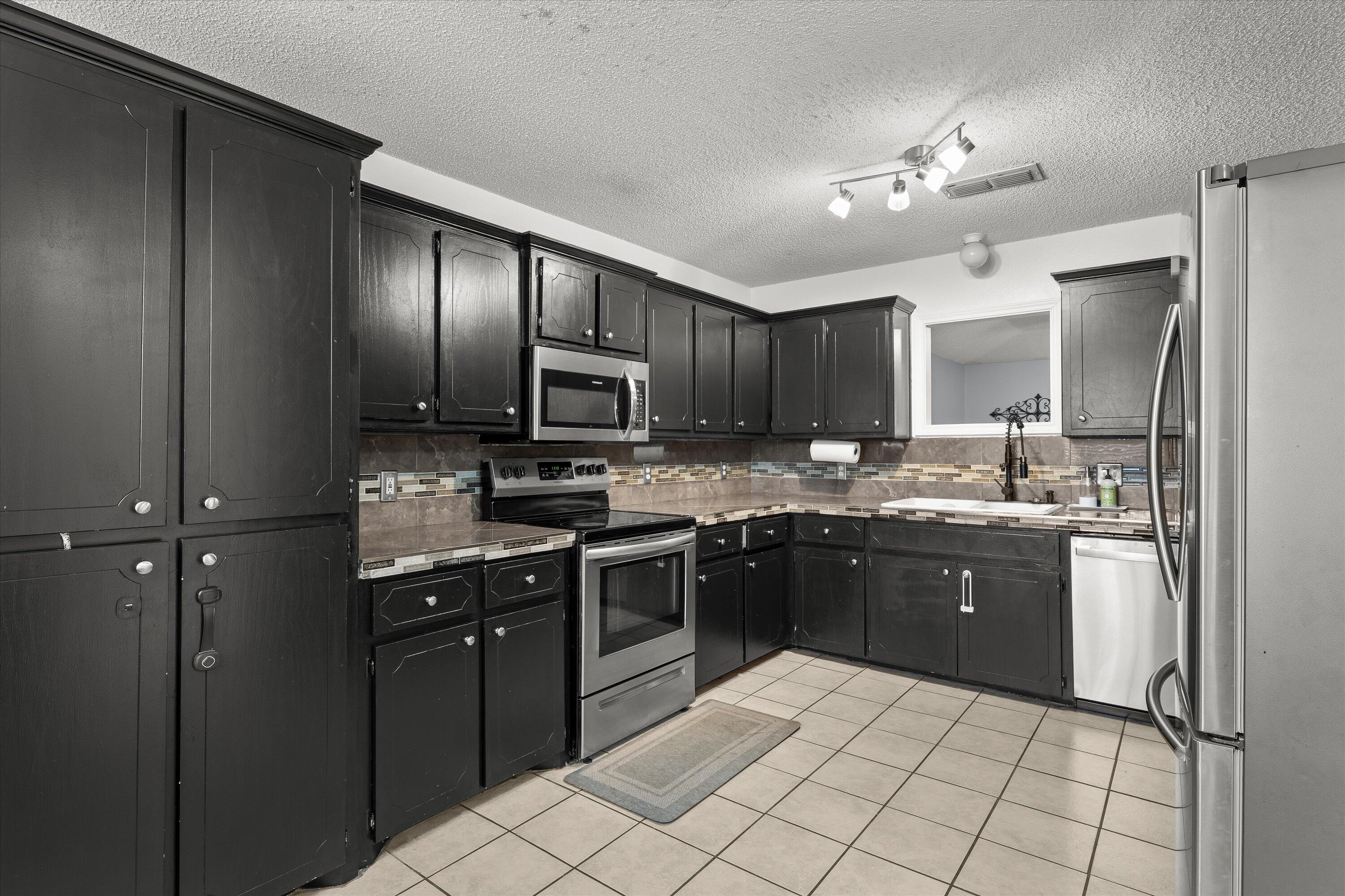 1609 78th Street Lubbock, TX 79423 - Photo 8 of 30 09-1609 78th St