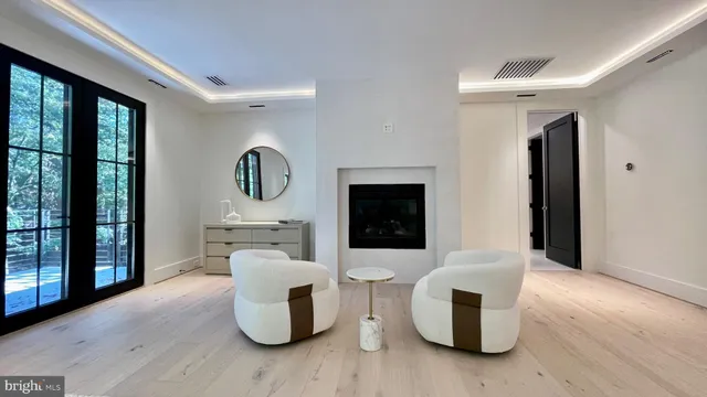 $5,600,000 | 1441 Woodacre Drive, McLean, VA 22101