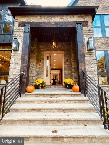 $5,600,000 | 1441 Woodacre Drive, McLean, VA 22101