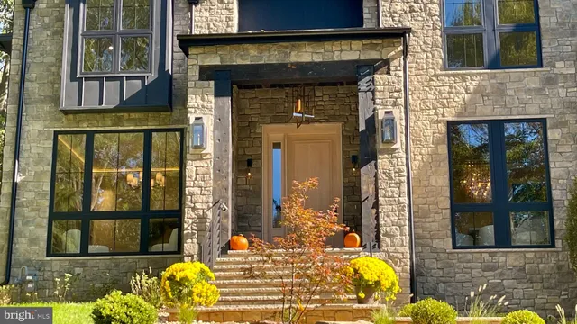 $5,600,000 | 1441 Woodacre Drive, McLean, VA 22101