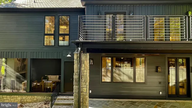 $5,600,000 | 1441 Woodacre Drive, McLean, VA 22101