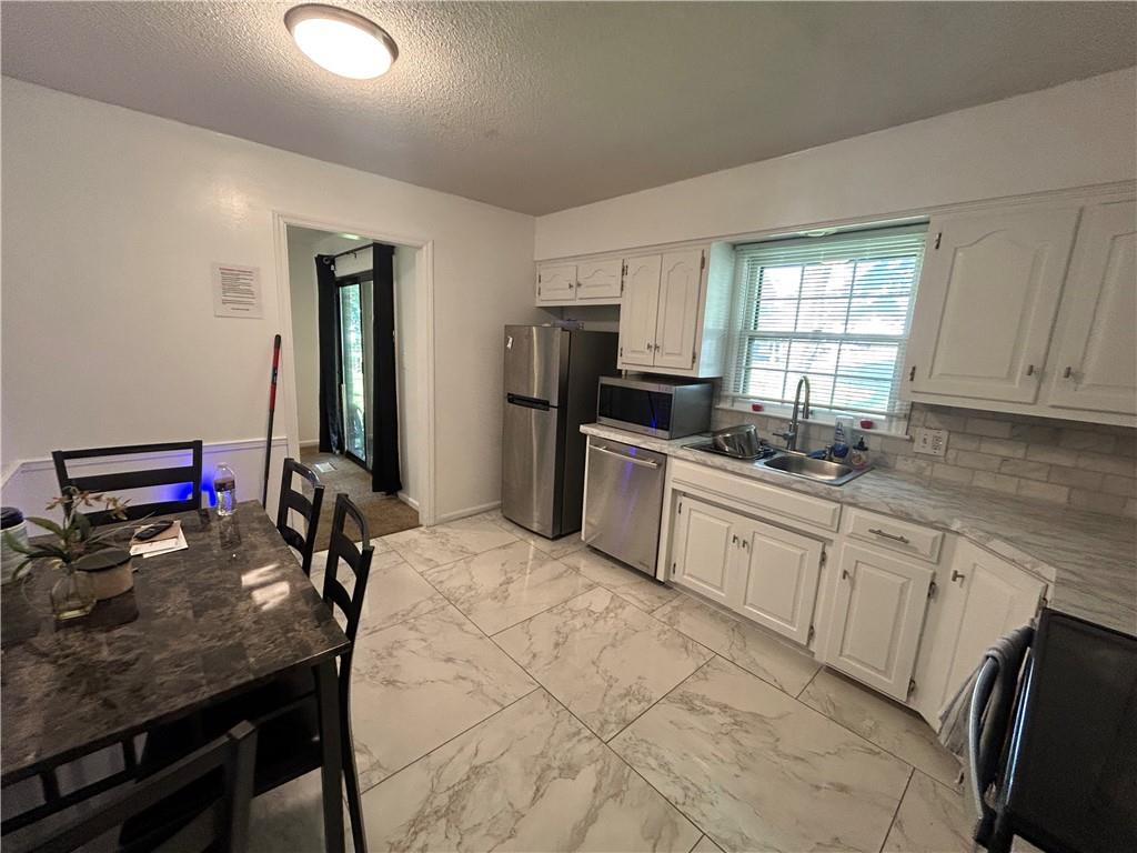 5900 Westridge Road Raytown, MO 64133 - Photo 8 of 11