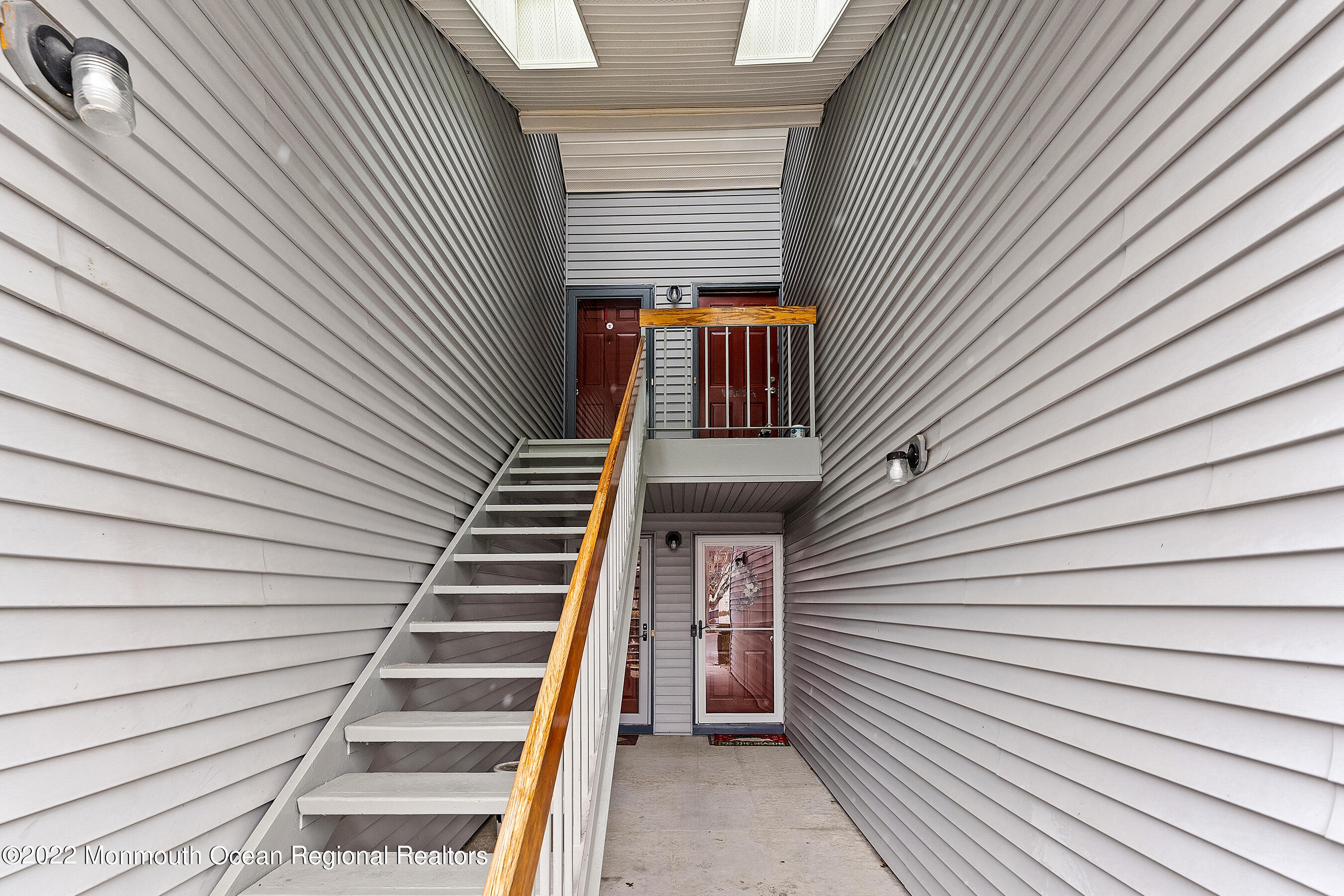 236 Ravenswood Road Englishtown, NJ 07726 - Photo 3 of 27 2