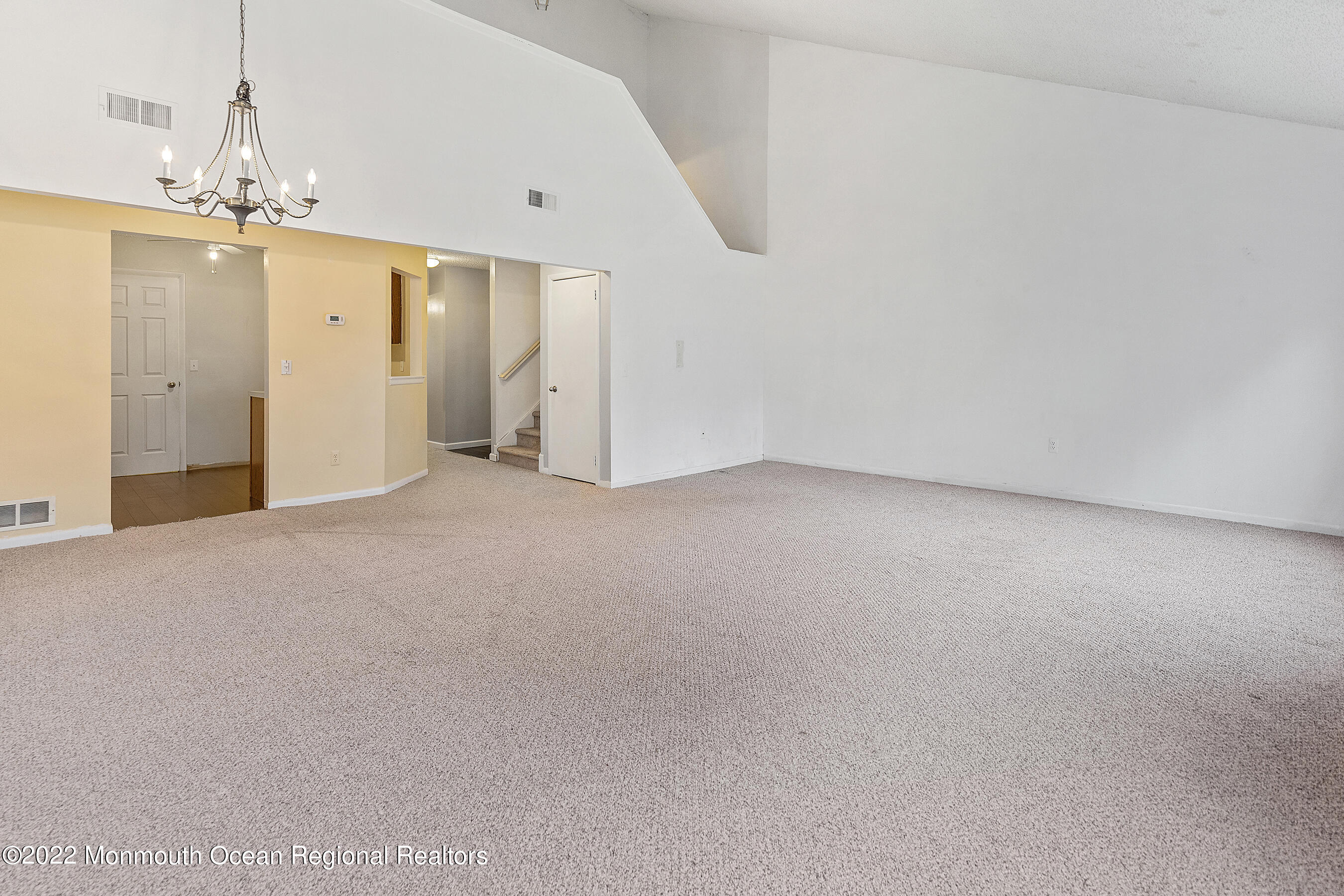 236 Ravenswood Road Englishtown, NJ 07726 - Photo 8 of 27 7