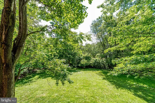 $1,600,000 | 2898 Gretna Place, Vienna, VA 22181