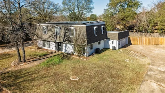 $259,900 | 3935 Dawn Drive, Paris, TX 75462