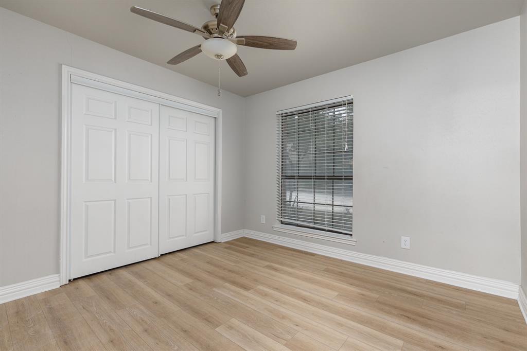 9703 Springtree Lane Dallas, TX 75243 - Photo 13 of 26 Gallery Image 13