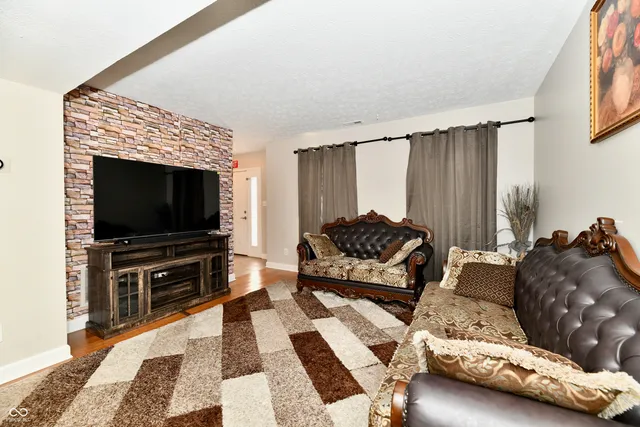 $280,000 | 5654 Orchardgrass Lane, Indianapolis, IN 46254