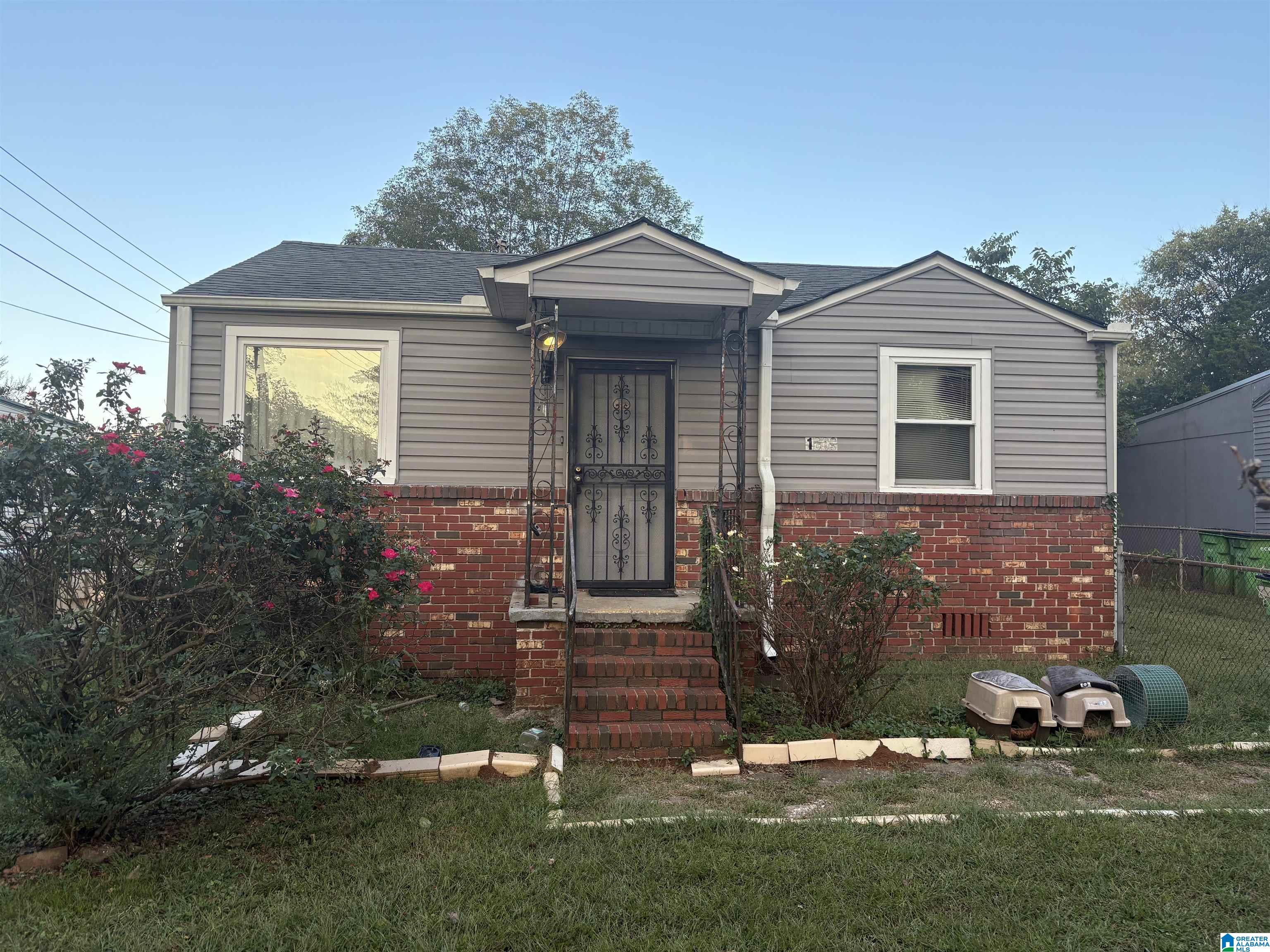 1609 Ray Street Leeds, AL 35094 - Photo 1 of 18