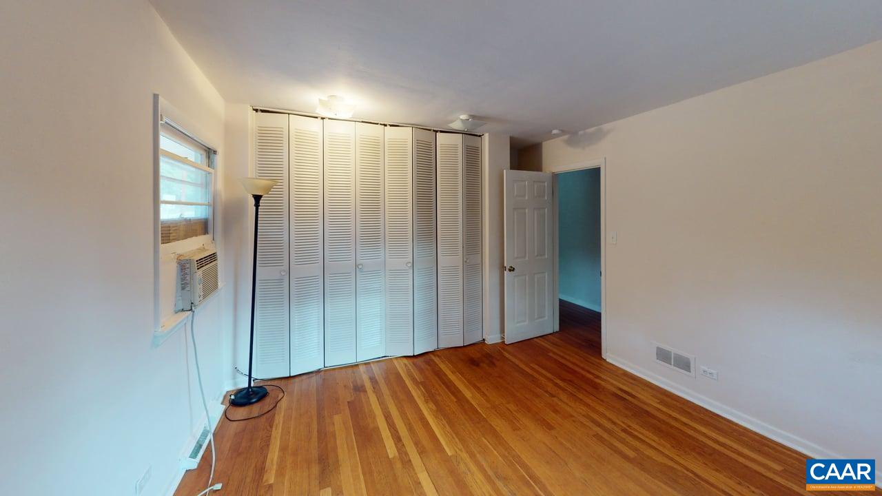 130 Apple Tree Road, Unit B Charlottesville, VA 22903 - Photo 5 of 9