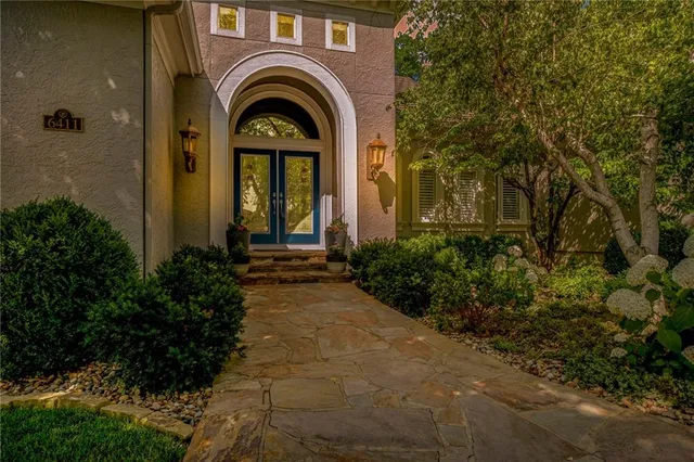 $875,000 | 6411 Muirfield Street, Kansas City, MO 64152