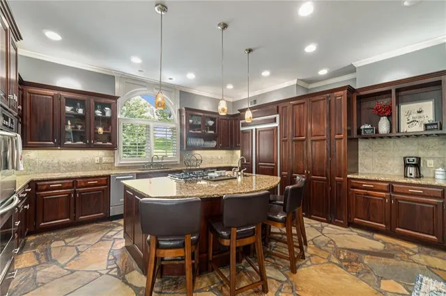 $875,000 | 6411 Muirfield Street, Kansas City, MO 64152