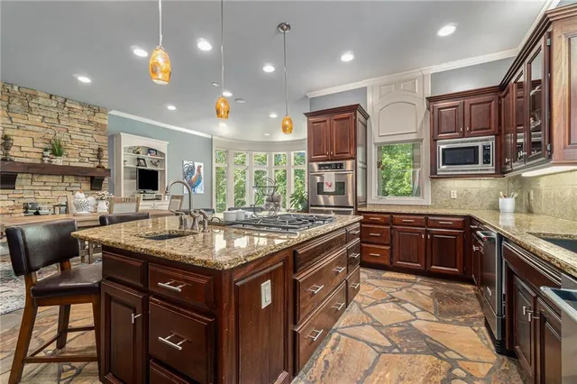 $875,000 | 6411 Muirfield Street, Kansas City, MO 64152