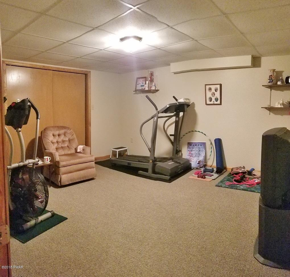 244 Mozzette Road Canadensis, PA 18325 - Photo 28 of 33 24-hobby room