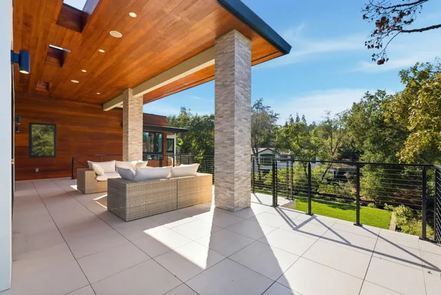 $8,250,000 | 1669 Whitham Avenue, Los Altos, CA 94024