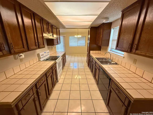 $1,650 | 5127 Timber Trace Street, San Antonio, TX 78250