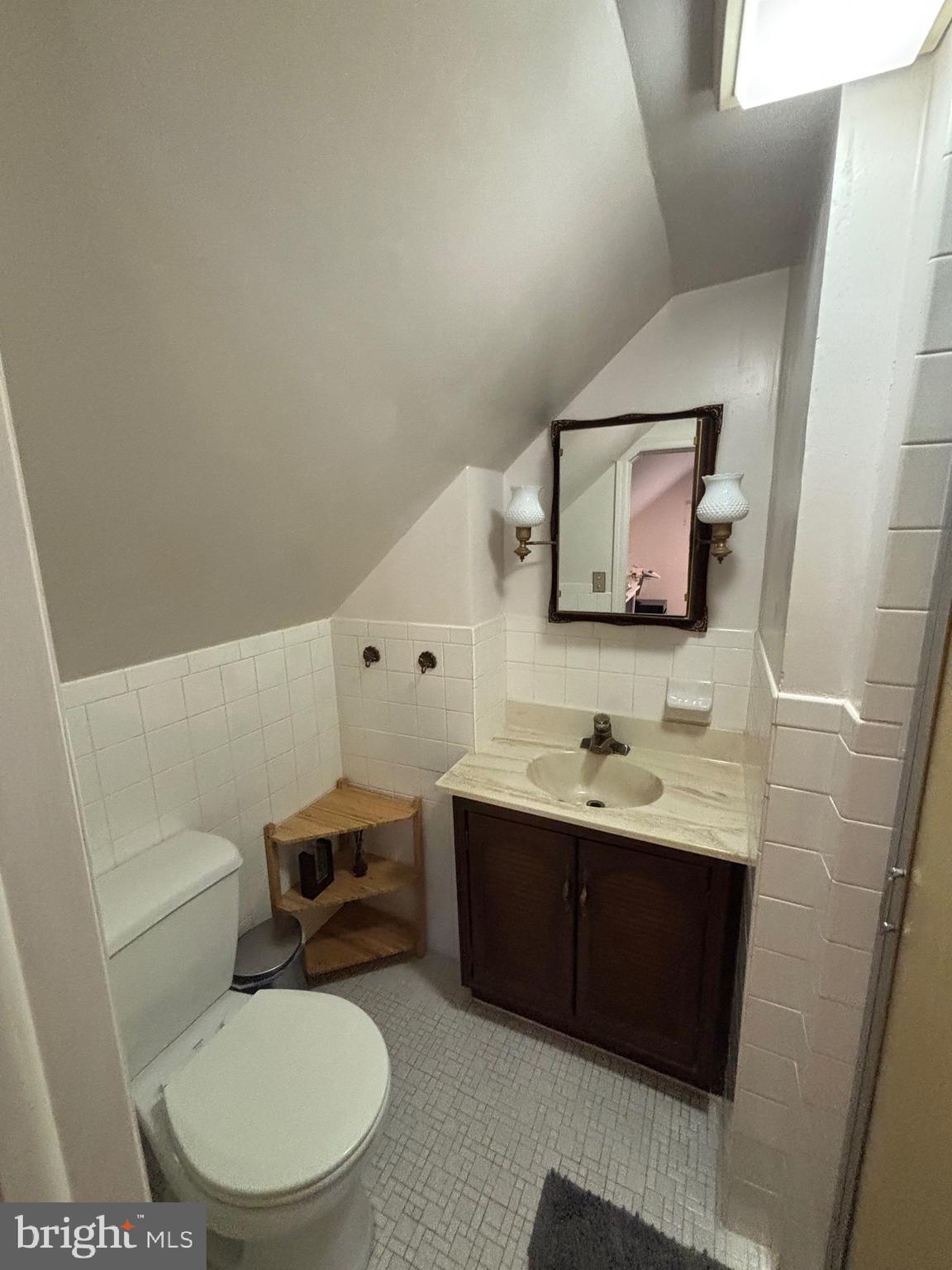 1920 Sunberry Road Baltimore, MD 21222 - Photo 17 of 30 Upper Level Full Bath