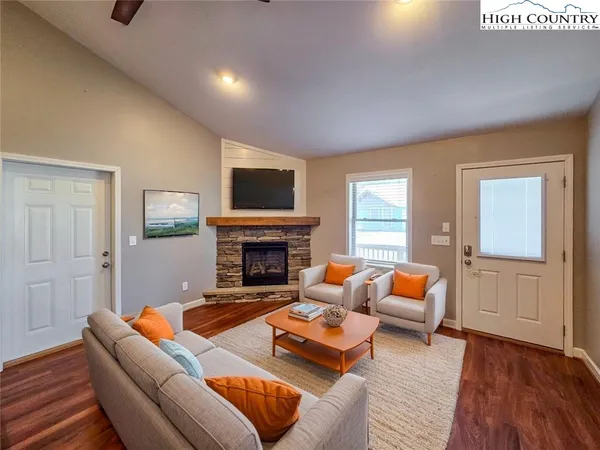 $430,000 | 424 Townhomes Place, Boone, NC 28607