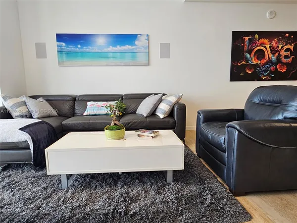 $17,000 | 1000 Brickell Plaza, Unit PH5503, Miami, FL 33131