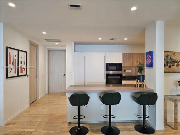 $17,000 | 1000 Brickell Plaza, Unit PH5503, Miami, FL 33131