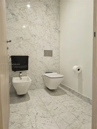 $17,000 | 1000 Brickell Plaza, Unit PH5503, Miami, FL 33131