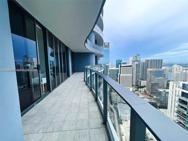 $17,000 | 1000 Brickell Plaza, Unit PH5503, Miami, FL 33131