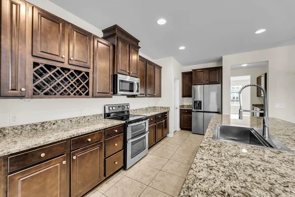 $3,400 | 316 Beachgrass Lane, Summerville, SC 29486