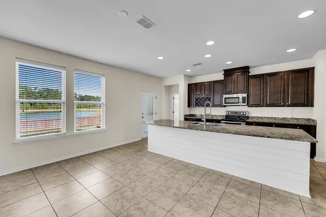 $3,800 | 316 Beachgrass Lane, Summerville, SC 29486