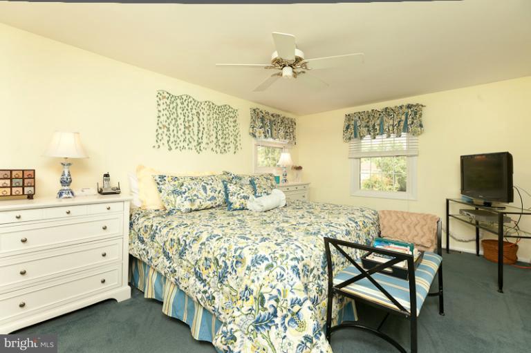 14446 Twig Road Silver Spring, MD 20905 - Photo 10 of 28 Bedroom (Master)
